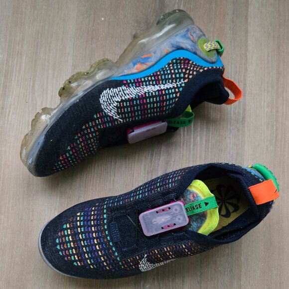 Nike Flyknit Lock - Picture 1 of 7